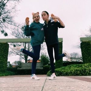 Meet your Posher, Lana